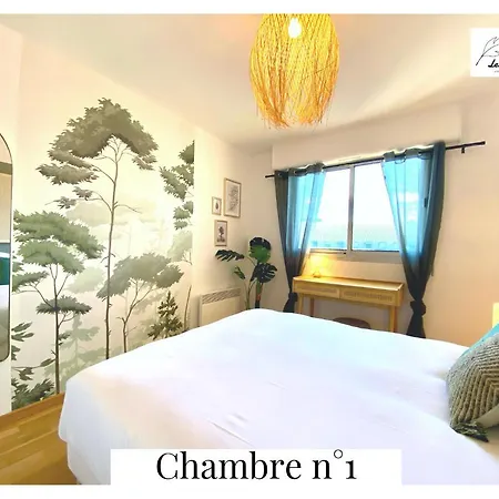 L'eden - Centre Historique - 2ch - Ascenseur - Spacieux 75m2 - 6 Pers - Parking Public En Face Daire *