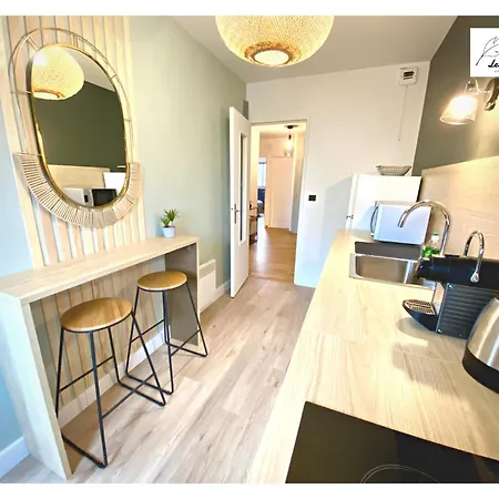 L'eden - Centre Historique - 2ch - Ascenseur - Spacieux 75m2 - 6 Pers - Parking Public En Face Διαμέρισμα