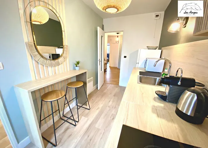 L'eden - Centre Historique - 2ch - Ascenseur - Spacieux 75m2 - 6 Pers - Parking Public En Face Διαμέρισμα